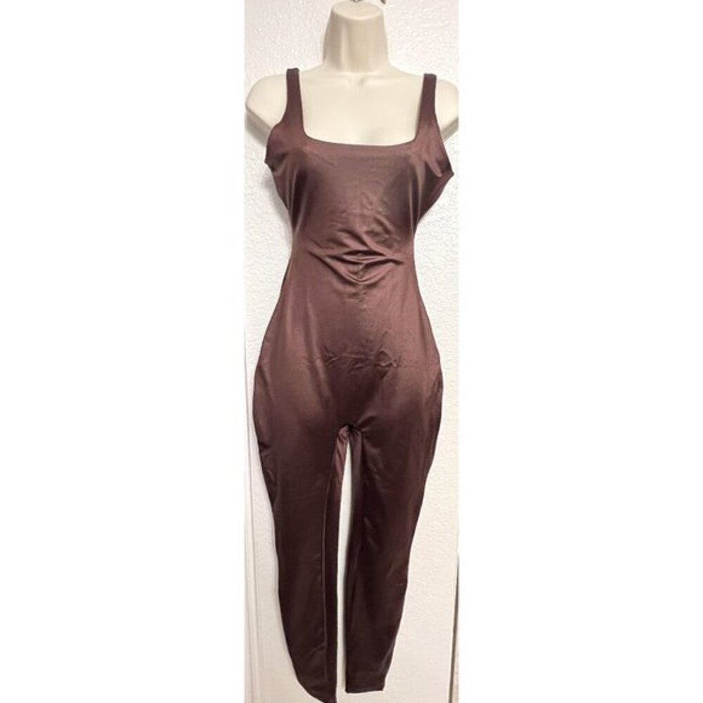 NWT • SKIMS • ALL-IN-ONE SHINE SQUARE NECK TANK ONESIE • Size Medium • COMFY